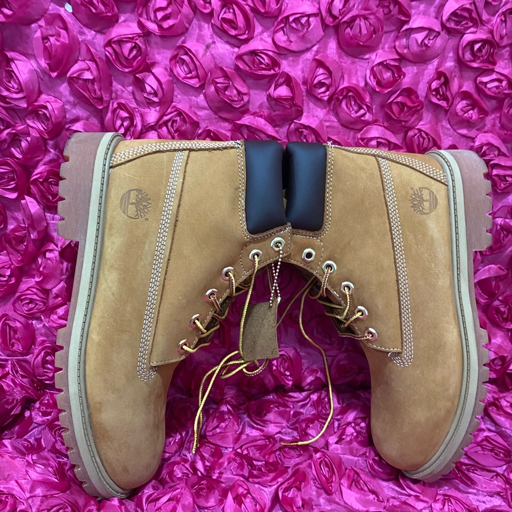 Timberland Women Waterproof Premium Lug Sole Boot - Picture 6 of 8